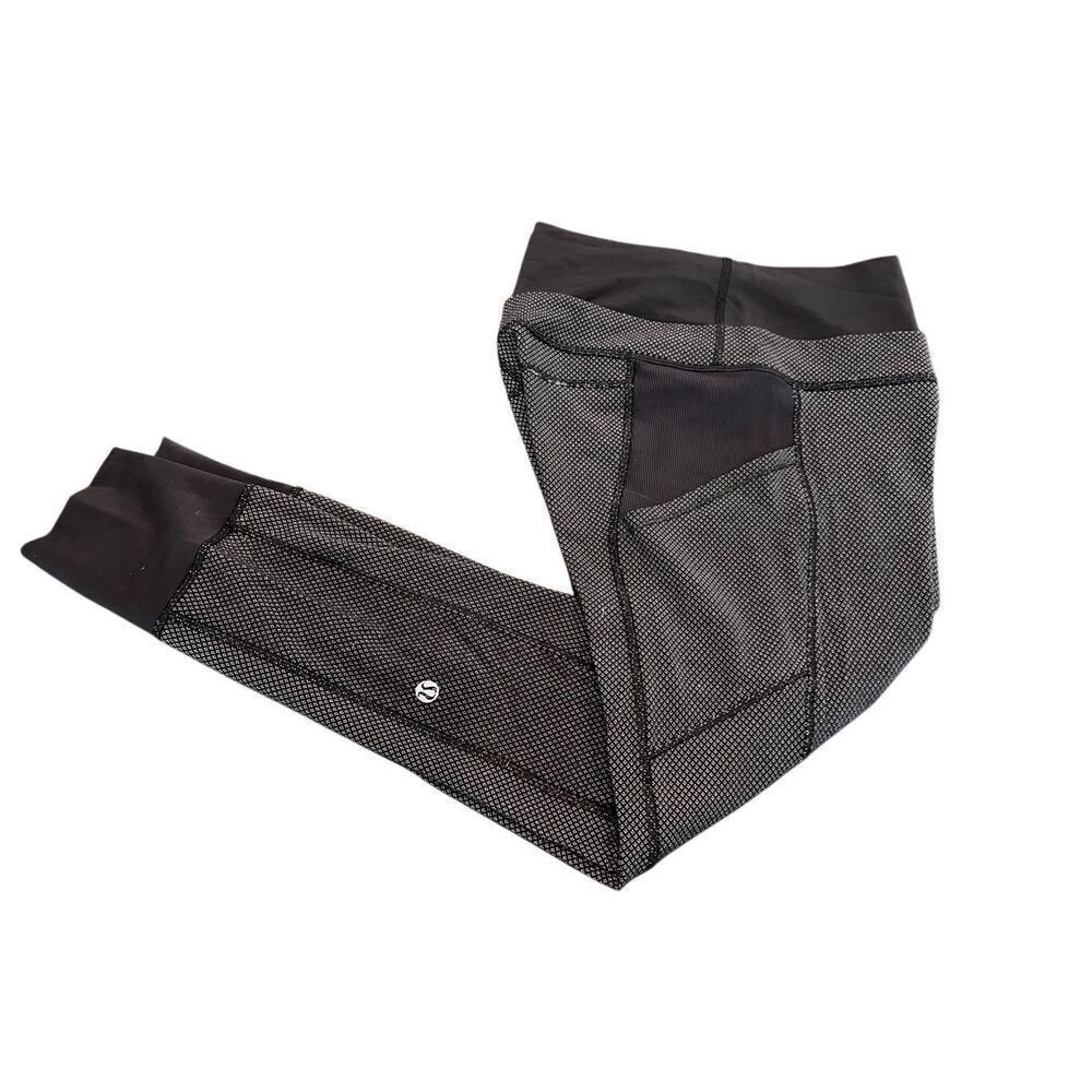 Lululemon Women's En Route Crop Athletic Yoga Leggings Diamond Dot Black Size 6